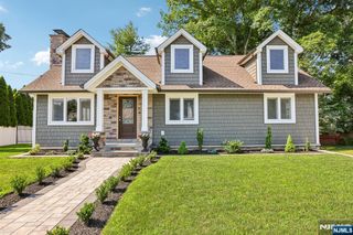 50 Lincoln Place, Waldwick, NJ 07463