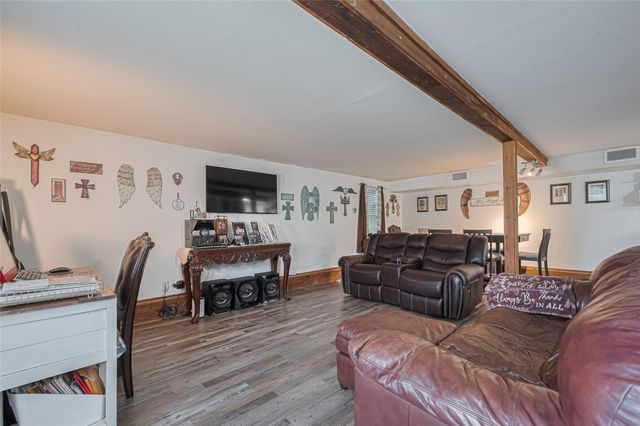 601 N Resident Street, Wharton, TX 77488