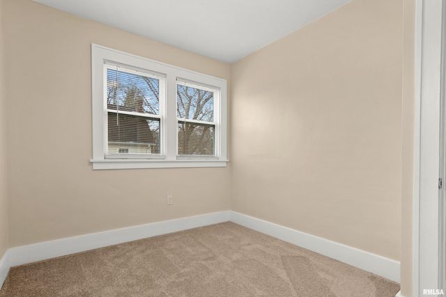 400 E VIRGINIA Avenue, Peoria, IL 61603