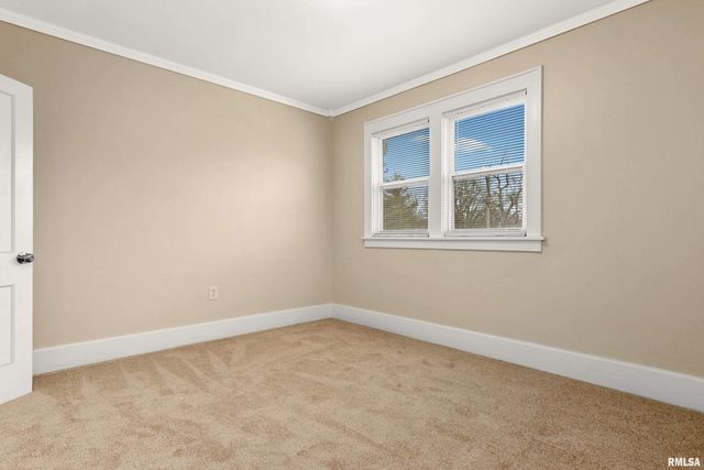 400 E VIRGINIA Avenue, Peoria, IL 61603