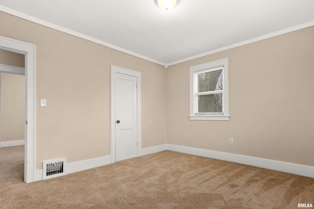 400 E VIRGINIA Avenue, Peoria, IL 61603