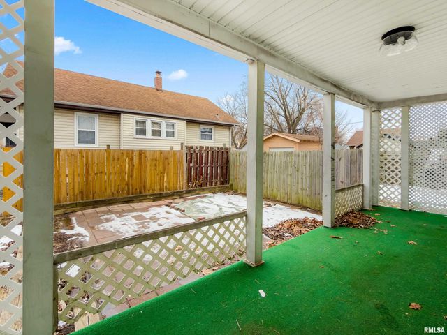 400 E VIRGINIA Avenue, Peoria, IL 61603