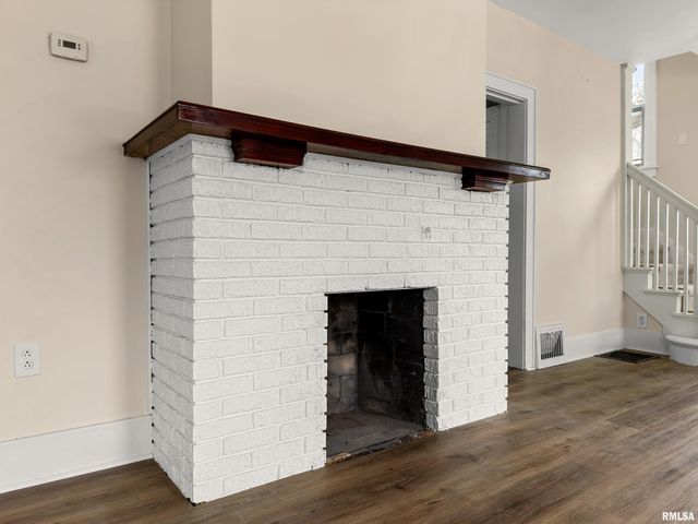 400 E VIRGINIA Avenue, Peoria, IL 61603