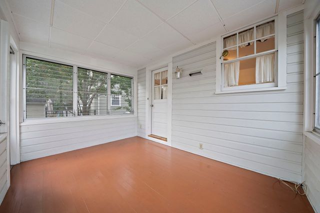 6 Rowe St, Milton, MA 02186