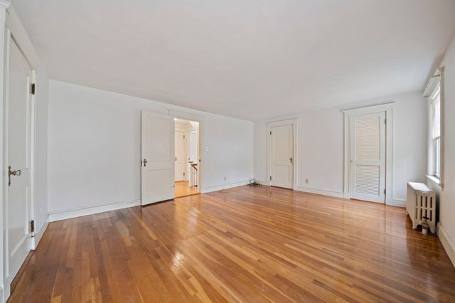 6 Rowe St, Milton, MA 02186