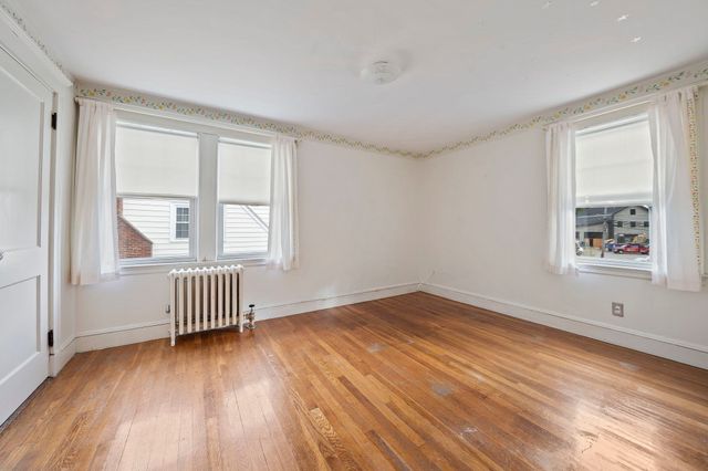 6 Rowe St, Milton, MA 02186