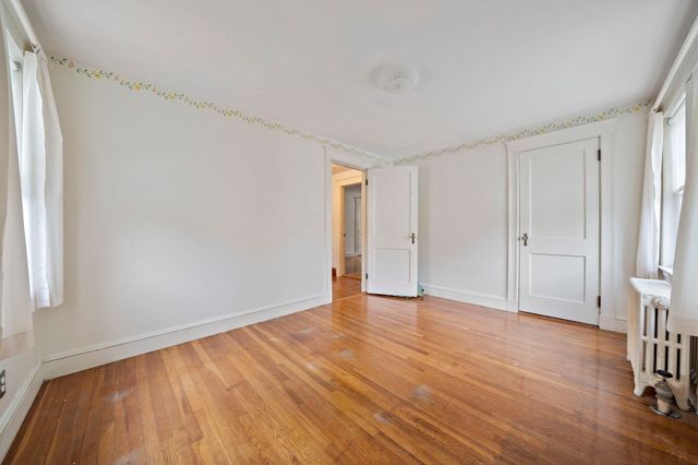 6 Rowe St, Milton, MA 02186