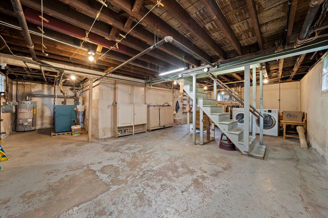 6 Rowe St, Milton, MA 02186
