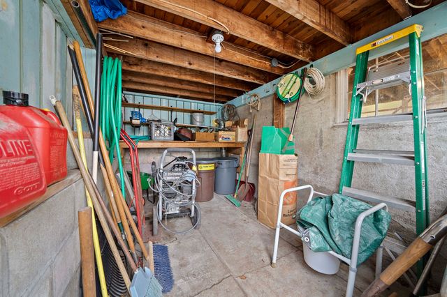 6 Rowe St, Milton, MA 02186