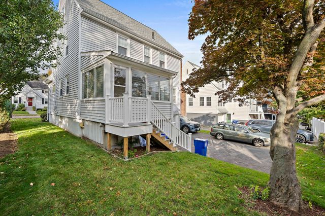 6 Rowe St, Milton, MA 02186