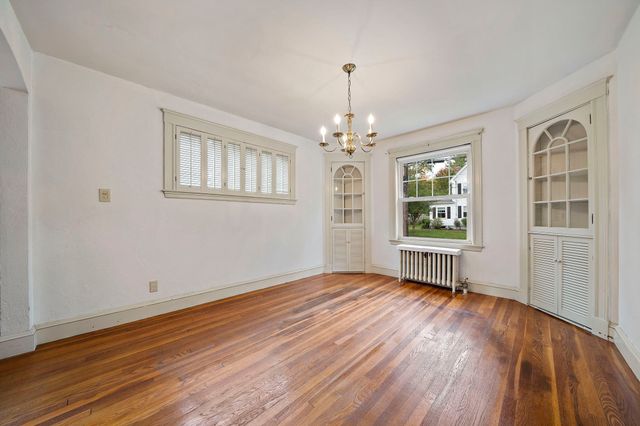 6 Rowe St, Milton, MA 02186