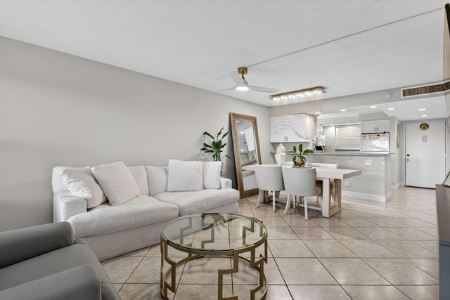 2314 S Cypress Bend Drive 114, Pompano Beach, FL 33069