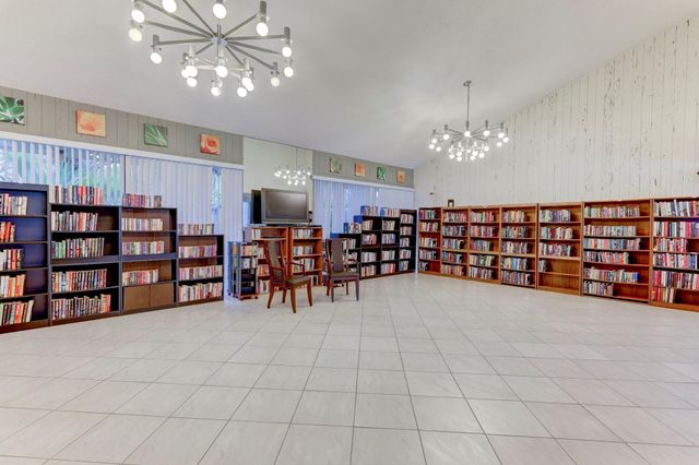 2314 S Cypress Bend Drive 114, Pompano Beach, FL 33069