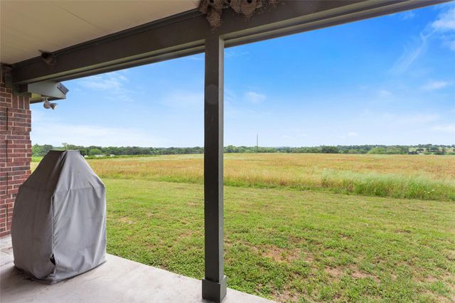 5750 Cedar Hill Road, Brenham, TX 77833
