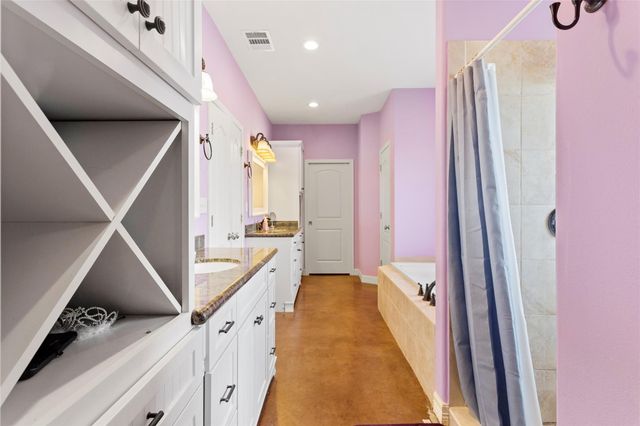 5750 Cedar Hill Road, Brenham, TX 77833