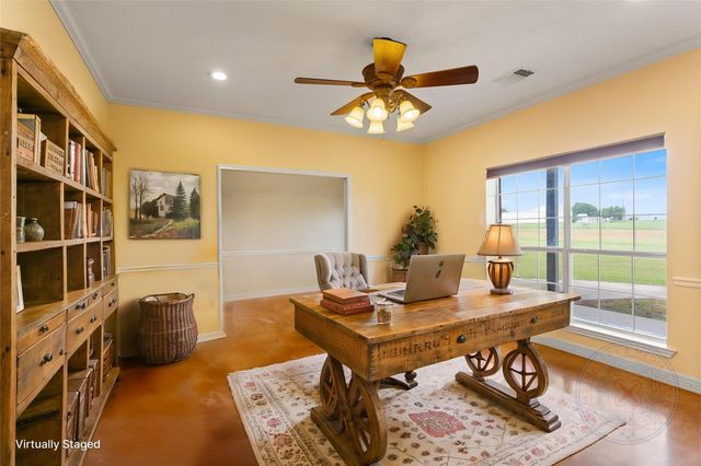 5750 Cedar Hill Road, Brenham, TX 77833