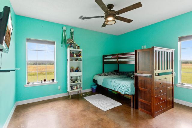 5750 Cedar Hill Road, Brenham, TX 77833