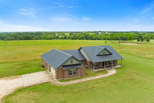 5750 Cedar Hill Road, Brenham, TX 77833
