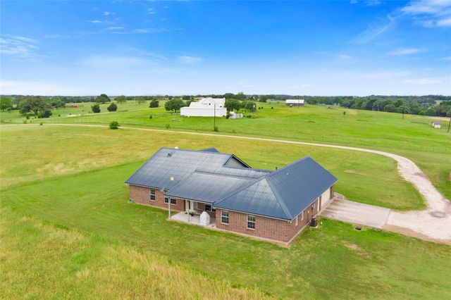 5750 Cedar Hill Road, Brenham, TX 77833