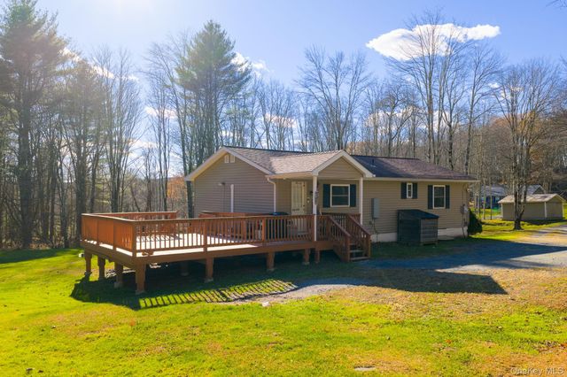 38 Rose Road, Woodbourne, NY 12788