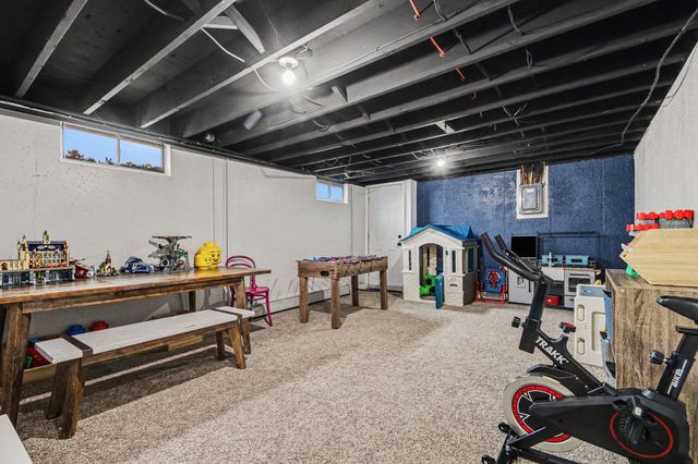 4642 Bonnie Avenue SE, Kentwood, MI 49508