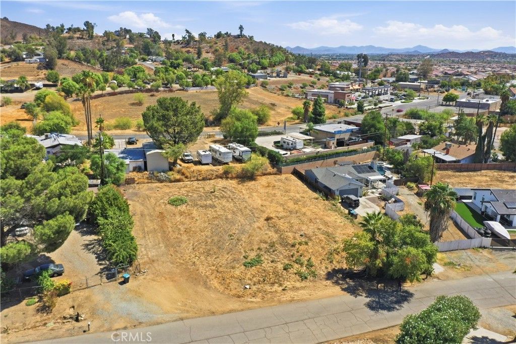 175 Platino Dr, Menifee, CA 92586 — photo 3