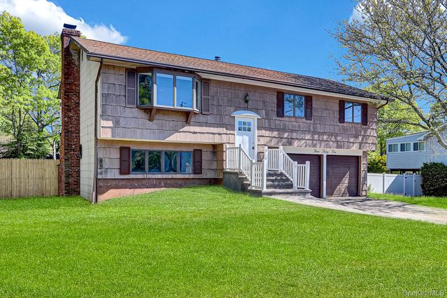 335 Babylon Street, Islip Terrace, NY 11752
