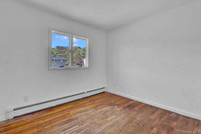 335 Babylon Street, Islip Terrace, NY 11752