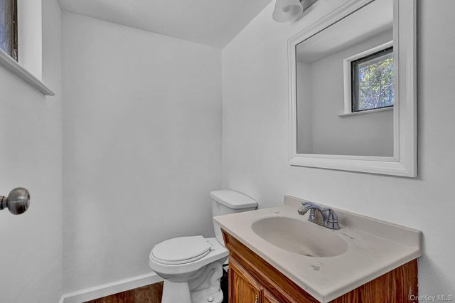 335 Babylon Street, Islip Terrace, NY 11752