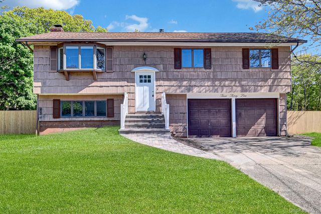 335 Babylon Street, Islip Terrace, NY 11752