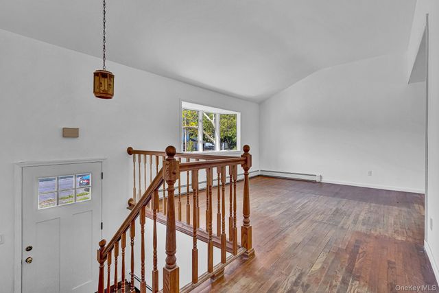 335 Babylon Street, Islip Terrace, NY 11752