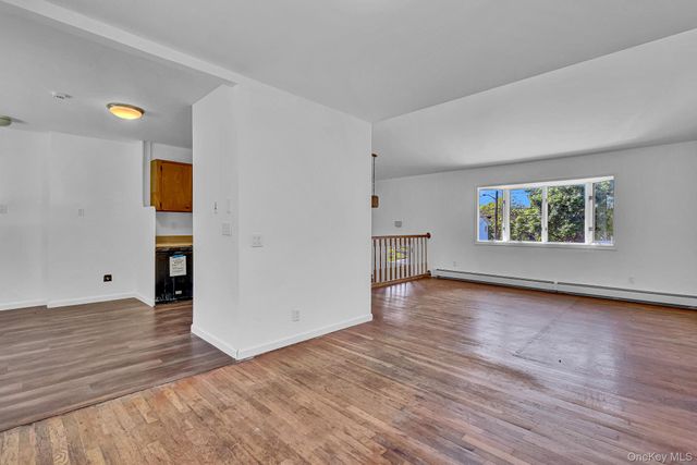 335 Babylon Street, Islip Terrace, NY 11752
