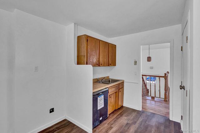 335 Babylon Street, Islip Terrace, NY 11752