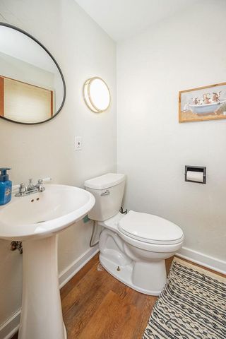 207 Douglass AVENUE, Waukesha, WI 53186