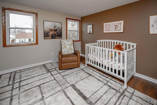 207 Douglass AVENUE, Waukesha, WI 53186