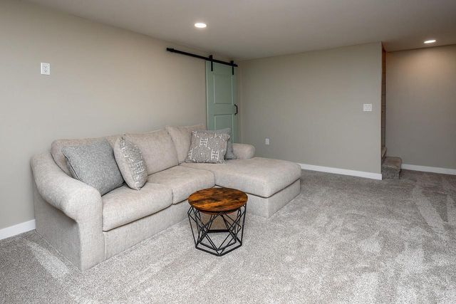 207 Douglass AVENUE, Waukesha, WI 53186