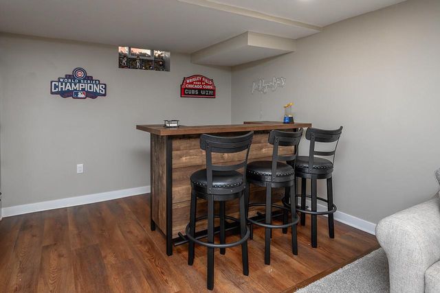 207 Douglass AVENUE, Waukesha, WI 53186