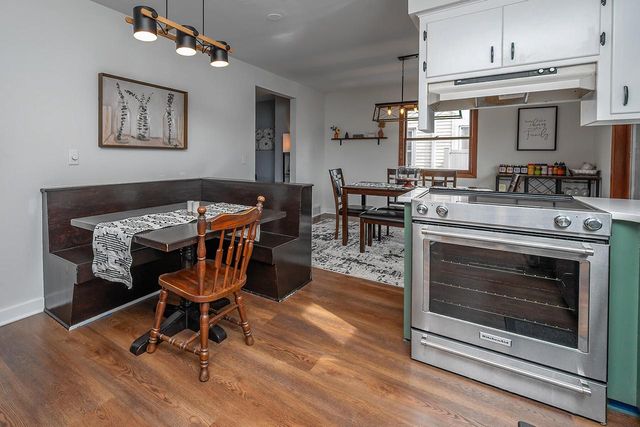 207 Douglass AVENUE, Waukesha, WI 53186