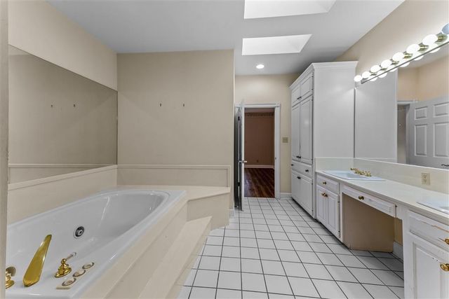 513 Orchard Drive, Lake Charles, LA 70605