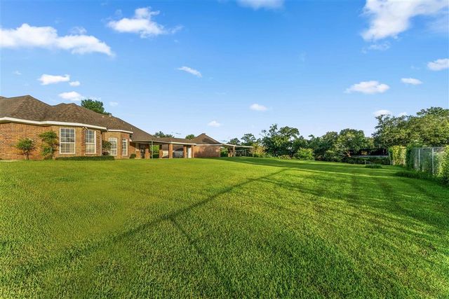 513 Orchard Drive, Lake Charles, LA 70605