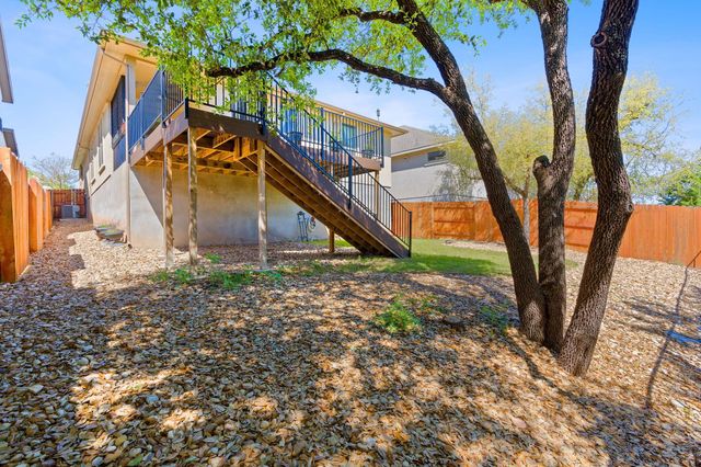 6624 W Llano Stage TRL W, Austin, TX 78738