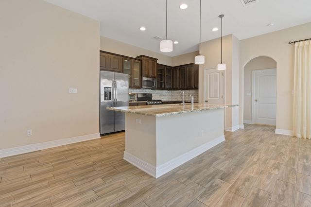 6624 W Llano Stage TRL W, Austin, TX 78738