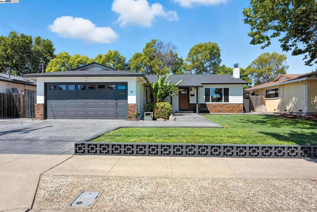 35794 Vinewood St, Newark, CA 94560