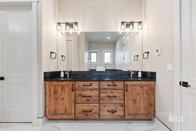 22334 Sirocco Ct, Caldwell, ID 83607
