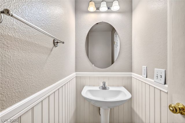 712 Salt Flat Circle, Henderson, NV 89011