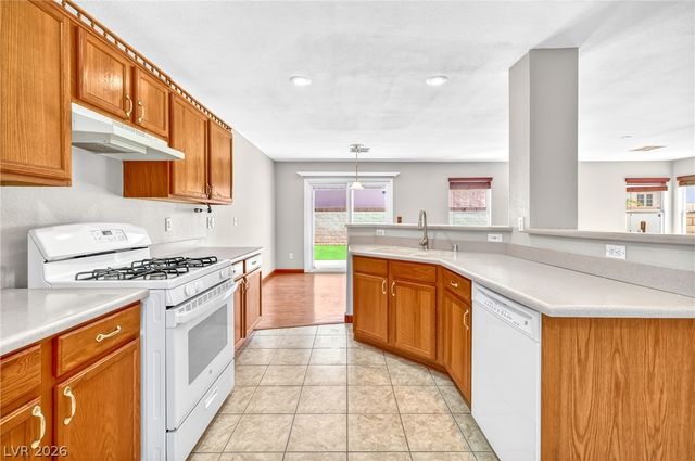 712 Salt Flat Circle, Henderson, NV 89011