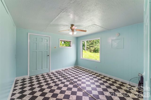 4576 St Pauls Church Road, Morganton, NC 28655