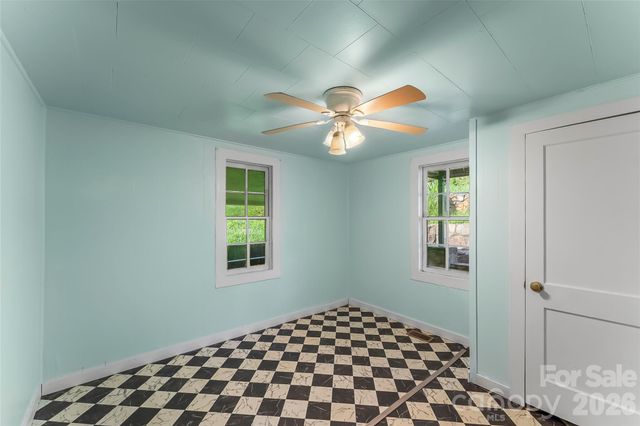 4576 St Pauls Church Road, Morganton, NC 28655