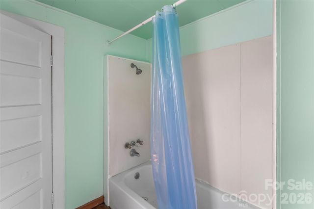 4576 St Pauls Church Road, Morganton, NC 28655