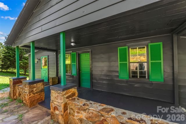 4576 St Pauls Church Road, Morganton, NC 28655